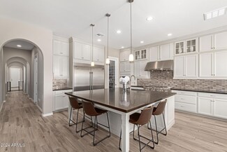 3581 E Aquarius Place, Chandler, AZ 85249