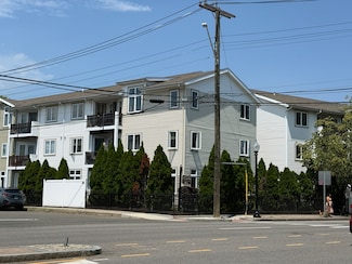 3250 Fairfield Ave Unit 100, Bridgeport, CT 06605
