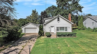 371 Hillcliff Dr, Waterford, MI 48328