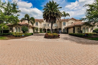 2321 Residence Cir Unit 101, Naples, FL 34105