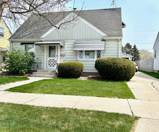 1429 S 19th St, Sheboygan, WI 53081