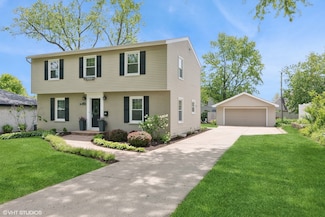 1702 Madsen Ct, Wheaton, IL 60187