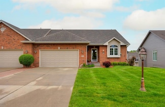 3739 155th Ct, Urbandale, IA 50323