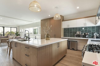 811 N Harvard Blvd Unit ALL, Los Angeles, CA 90029
