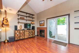 199 Lake St Unit 26, East Weymouth, MA 02189