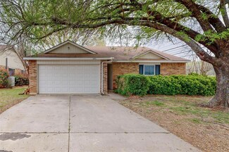 1901 Bosque Ln, Arlington, TX 76006