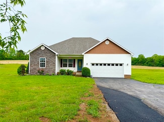 8550 Bowling Green Rd, Morgantown, KY 42261