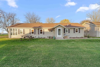 N8464 Minawa Beach Rd, Fond Du Lac, WI 54937
