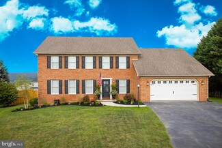 100 Grand View Ct, Smithsburg, MD 21783