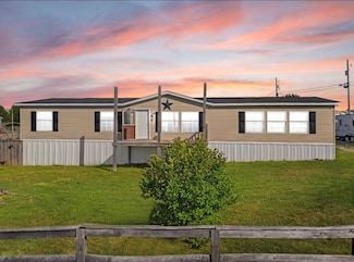 33 Andys Crossing, Chavies, KY 41727