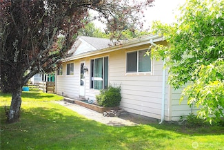 703 S Broadway, Westport, WA 98595