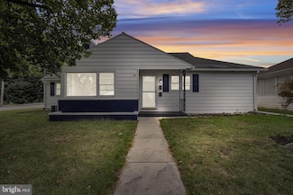 114 E Maplewood Ave, Mechanicsburg, PA 17055