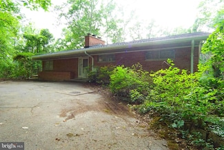 7230 Lackawanna Dr, Springfield, VA 22150