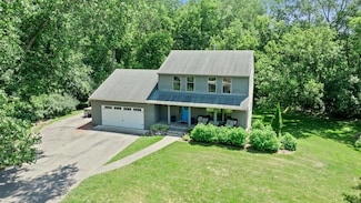 16101 Boulder Creek Dr, Minnetonka, MN 55345