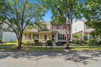 4641 Grand Strand Dr, Grove City, OH 43123