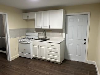 1628 Polk St Unit 3, Hollywood, FL 33020