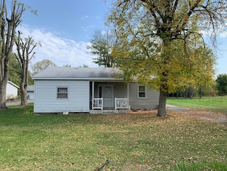 1918 S Colfax St, Griffith, IN 46319