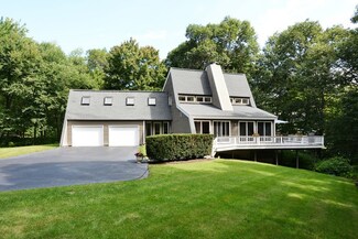 52 Warren St, Boylston, MA 01505