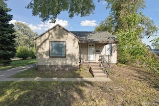 5315 Edgewood St, Dearborn Heights, MI 48125