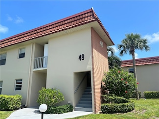49 Woodland Dr Unit 104, Vero Beach, FL 32962