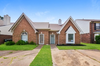 1659 Red Barn Dr, Cordova, TN 38016