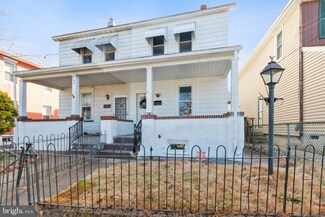 126 W Washington St, Riverside, NJ 08075