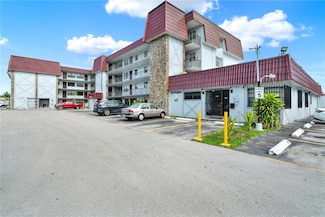 1335 W 68th St Unit 207, Hialeah, FL 33014