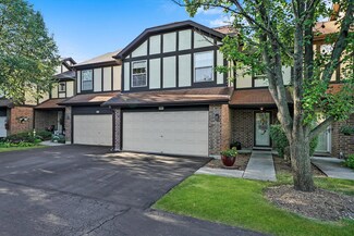 348 Golfview Ct, Bloomingdale, IL 60108