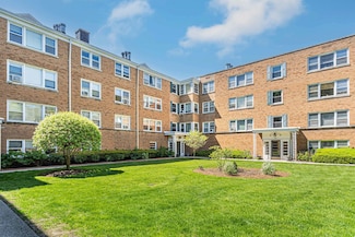 530 Michigan Ave Unit 3E, Evanston, IL 60202