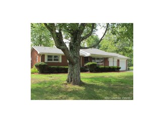 5843 E State Road 60, Pekin, IN 47165