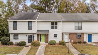 2193 Fox Run Dr, Kinston, NC 28504