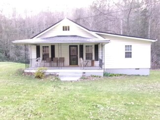4555 Sandlick Rd, Bluefield, WV 24701