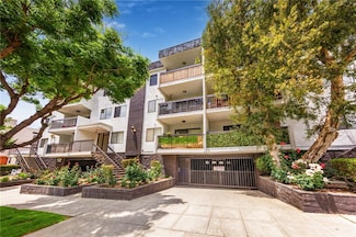 635 E Elmwood Ave Unit 201, Burbank, CA 91501