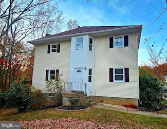 3056 Winter Pine Ct, Fairfax, VA 22031