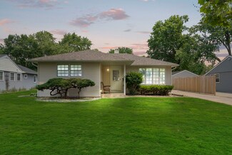 3604 Dove St, Rolling Meadows, IL 60008