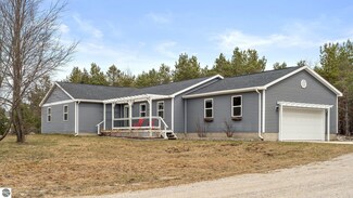 2851 Mohawk Trace, Interlochen, MI 49643