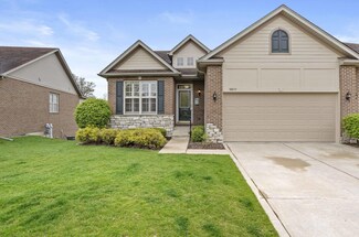 10033 Prairie Knoll Ct, Saint John, IN 46373