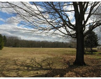49 Powisset St, Dover, MA 02030