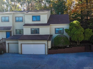 15 Cherry Ct, Highland Mills, NY 10930