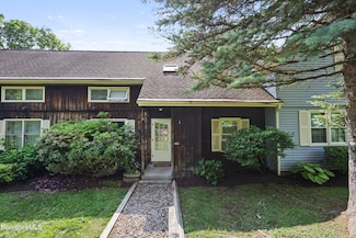 1052 Beaver Pond Meadows, Hancock, MA 01237