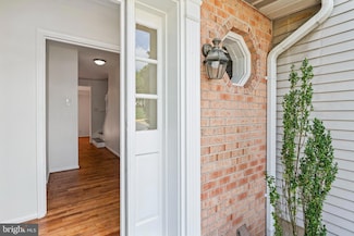5354 Anchor Ct, Fairfax, VA 22032