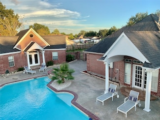 8303 Lanham Ln, Houston, TX 77075