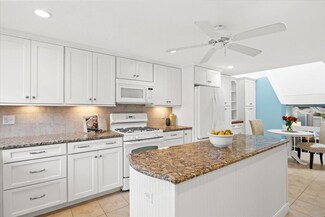 500 Ocean St Unit 117, Hyannis, MA 02601