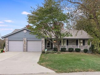 704 S Kisner Dr, Independence, MO 64056