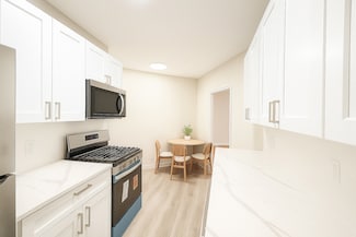 915 E 17th St Unit 504, Brooklyn, NY 11230