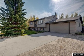 5120 Antelope Dr, Bar Nunn, WY 82601