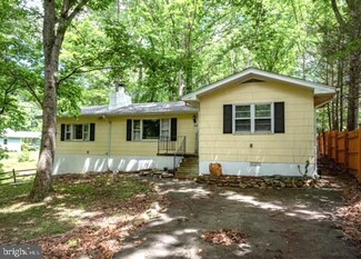 26 Shore Ln, Harpers Ferry, WV 25425