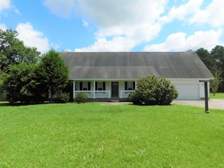 139 Hewitt Rd, Richlands, NC 28574