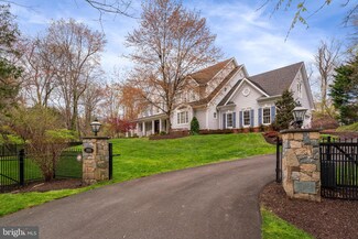 1916 Valleywood Rd, McLean, VA 22101