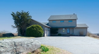 782 Groton Long Point Rd, Groton, CT 06340